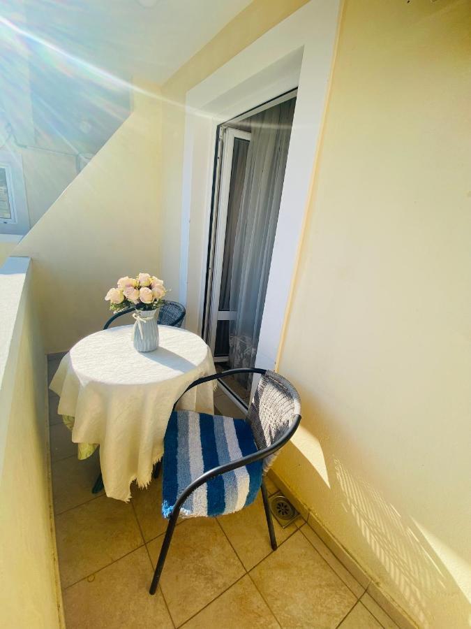 Miomir Perazic Apartments Petrovac Eksteriør billede